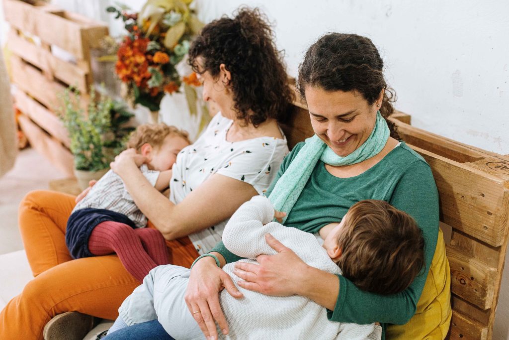 Presiones percibidas y salud mental de las madres lactantes: un estudio descriptivo cualitativo